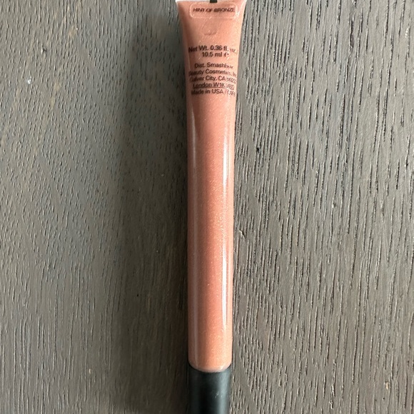 Brand New - never used Smashbox High Shine Lip Gloss - hint of bronze - Picture 2 of 2